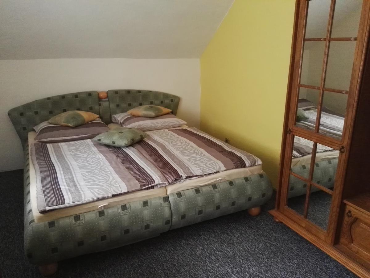 Jetřichovice Pension U Loupezaku酒店 外观 照片